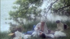 Приставания К Наталье Лапиной – Руанская Дева По Прозвищу Пышка (1989)