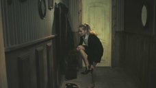Торчащие Соски Елены Радевич – Дом С Лилиями (2013)