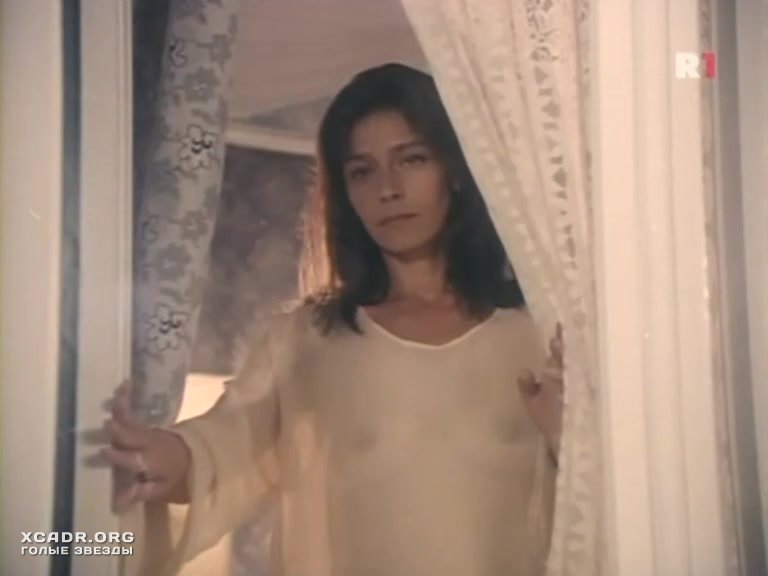Елена Сафонова Засветила Соски – Принцесса На Бобах (1997)
