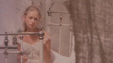 Секси Юлиана Оррен Без Лифчика – Смерть В Кино (1990)