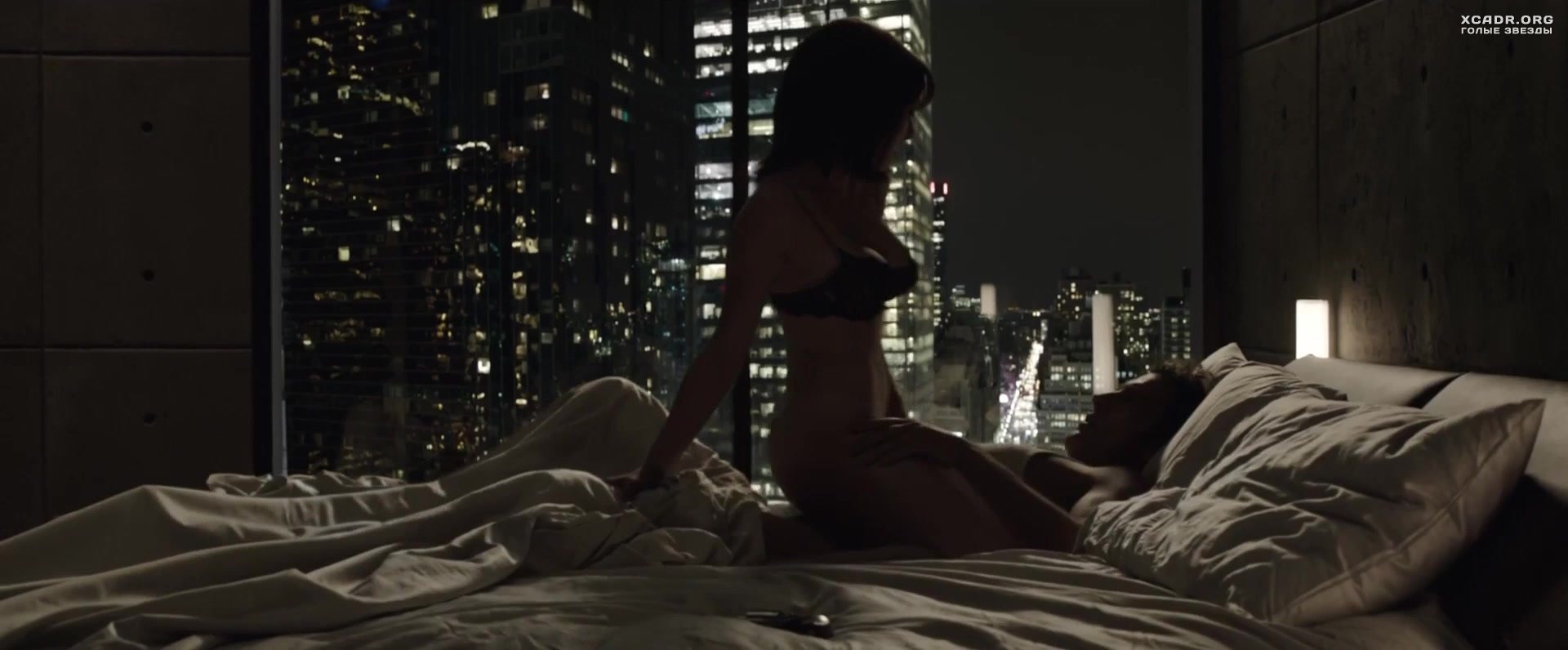 Секс Сцена С Амандой Сайфред – Анон (2020)