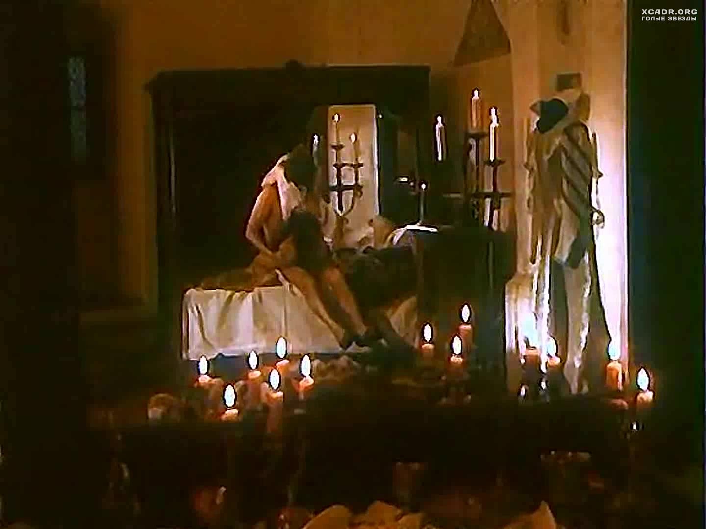 Откровенная Сцена С Ивоной Катажиной Павлак – Седая Легенда (1991)