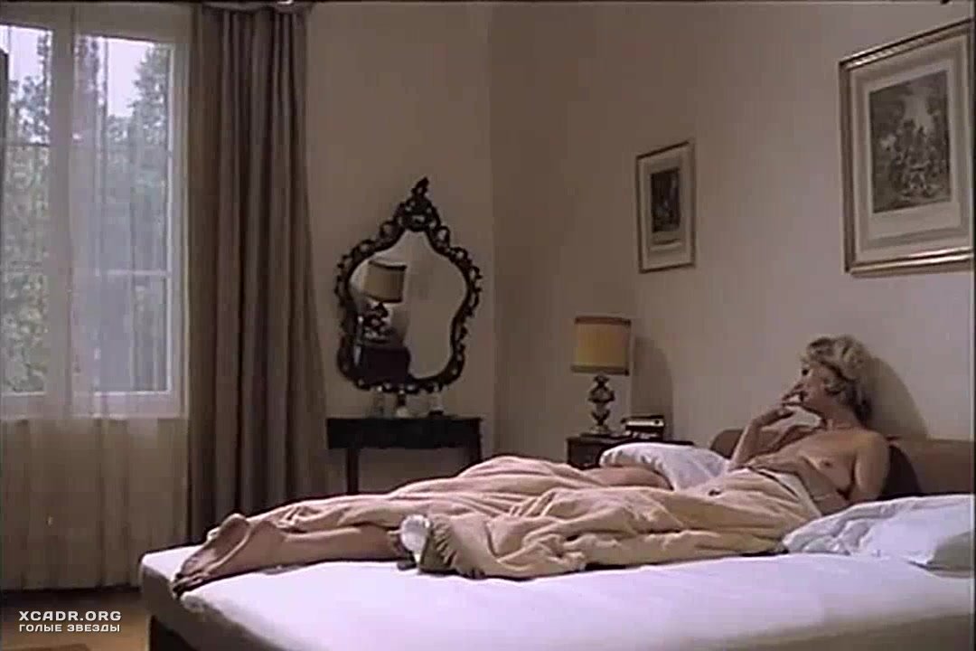 Тери Тордаи Соблазняет Парня – Джулия (1974)