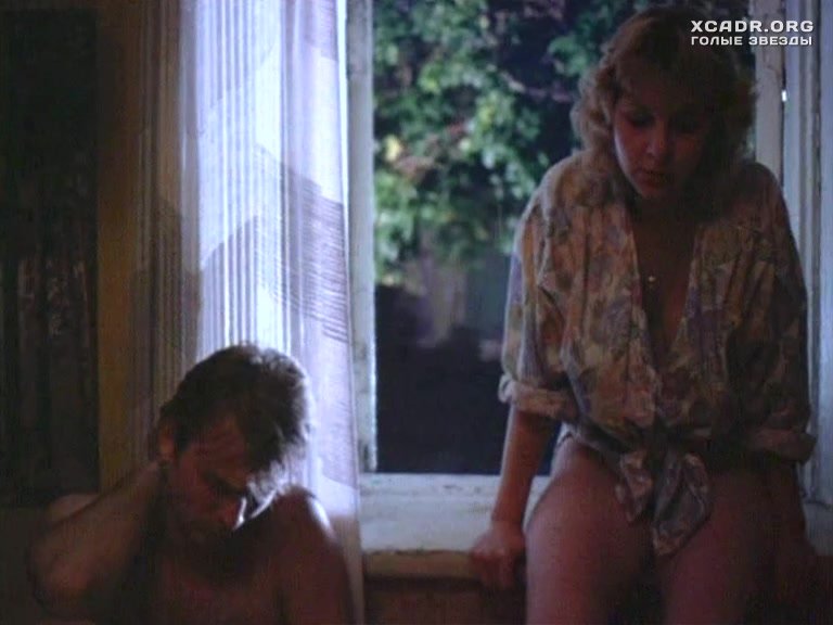 Секси Елена Старостина В Рубашке И Трусиках – Наутилус (1990)