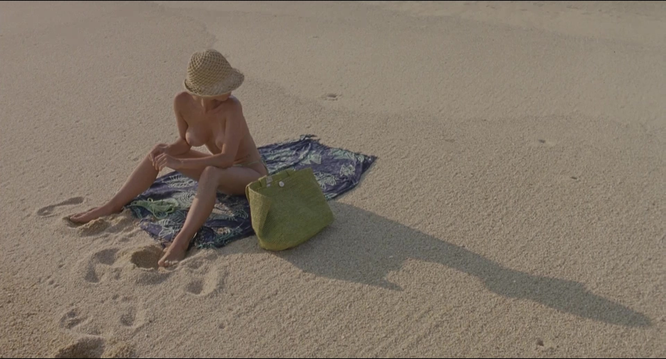 Марибель Верду Топлес На Пляже – И Твою Маму Тоже (2001)