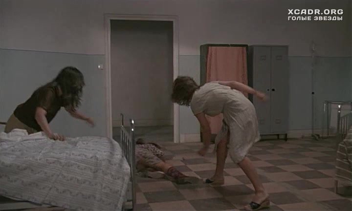 Лесбийская Сцена С Орнеллой Мути – Девушка Из Триеста (1982)